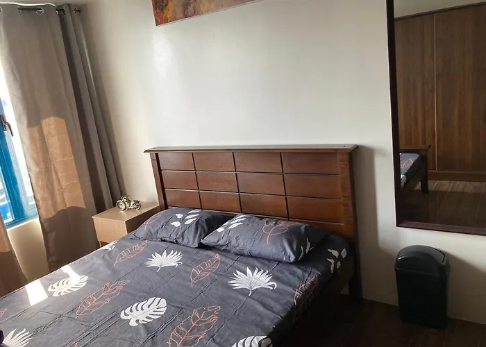Makati Amazing View Penthouse Studio, Air Residence, Fast Internet *