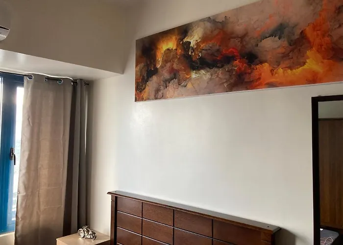 公寓 Makati Amazing View Penthouse Studio, Air Residence, Fast Internet *